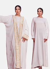 عبايــــة + فستان سادة